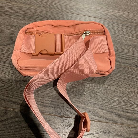 BELT BAG - LIGHT PINK - Picture 4 of 4